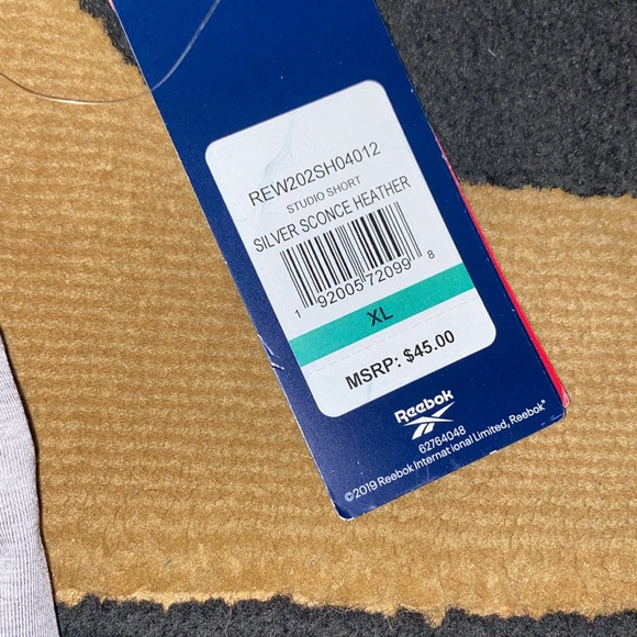 Ladies Reebok shorts - Picture 8 of 8